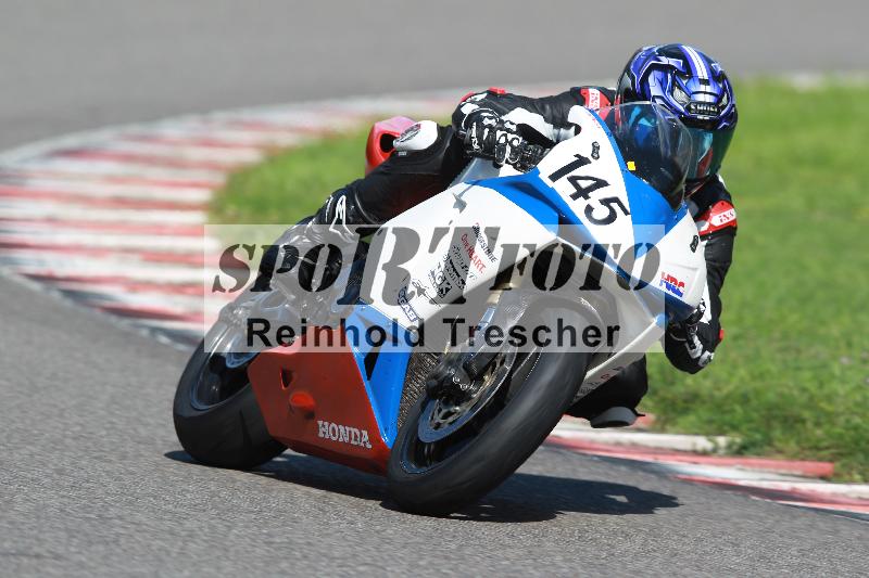 /Archiv-2022/64 19.09.2022.09 Plüss Moto Sport Yamaha Fun Day ADR/Sportfahrer/145